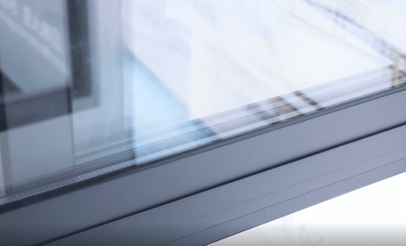Aluminium glass